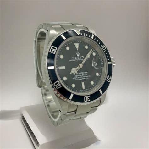 Rolex Submariner Date Black 16610 2000 (Full Set) .